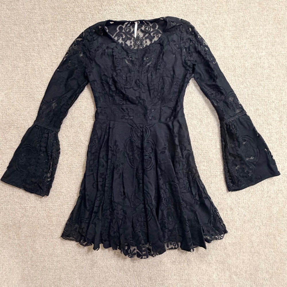 Free People Reign Over Me Black Lace Mini Dress‎ Bell Sleeve Cutout Back Size 2